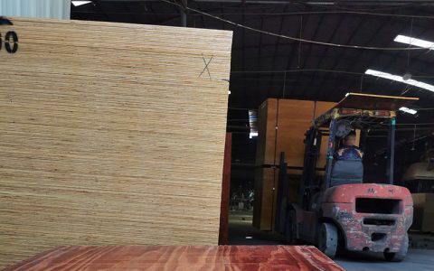 建筑模板施工價格多少錢每平米？建筑工程模板價格