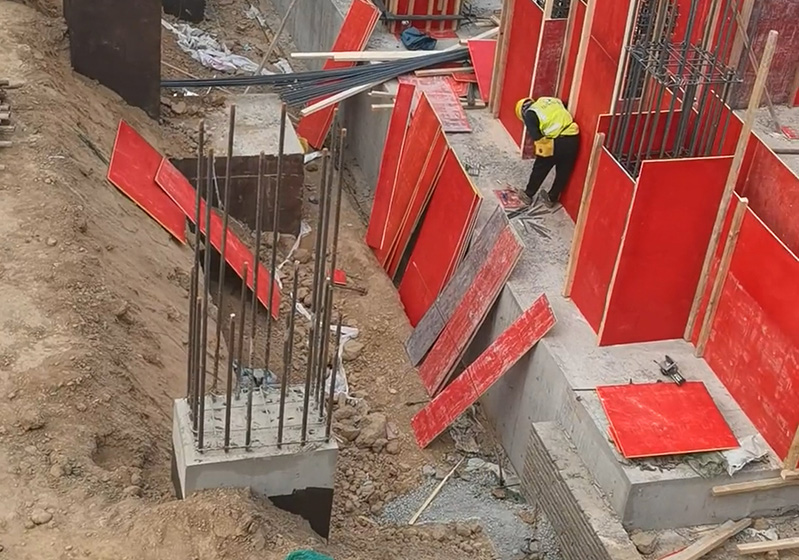 工地黑模板和紅模板哪個(gè)好?兩種模板價(jià)格如何? 工地黑模板和紅模板哪個(gè)好?兩種模板價(jià)格如何?