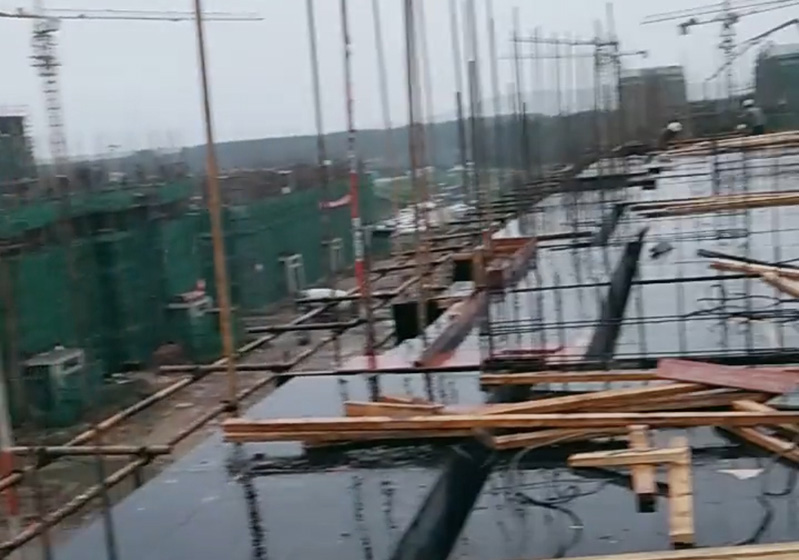 建筑模板黑色紅色哪個(gè)便宜?價(jià)格是多少? 建筑模板黑色紅色哪個(gè)便宜?價(jià)格是多少?