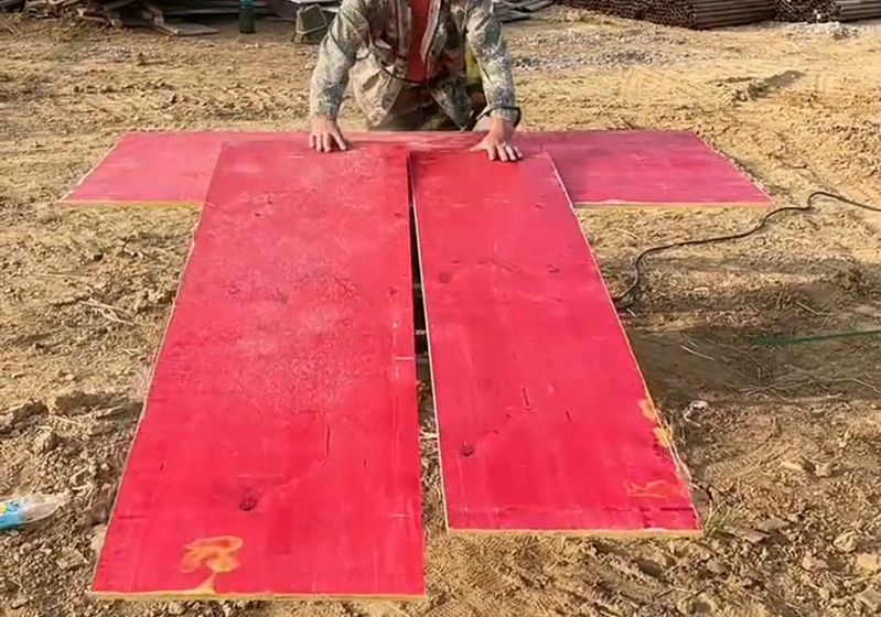 高樓用紅板價(jià)格多少錢一平?紅板怎么樣?