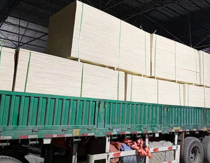 不同品牌建筑模板價(jià)格差別大，原來(lái)差別都在這里