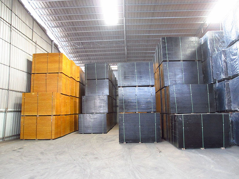 清水覆膜板的價格一般多少錢？清水板還是這幾家好用