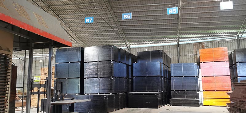 建筑模板廠**能生產(chǎn)多少？模板廠產(chǎn)量介紹