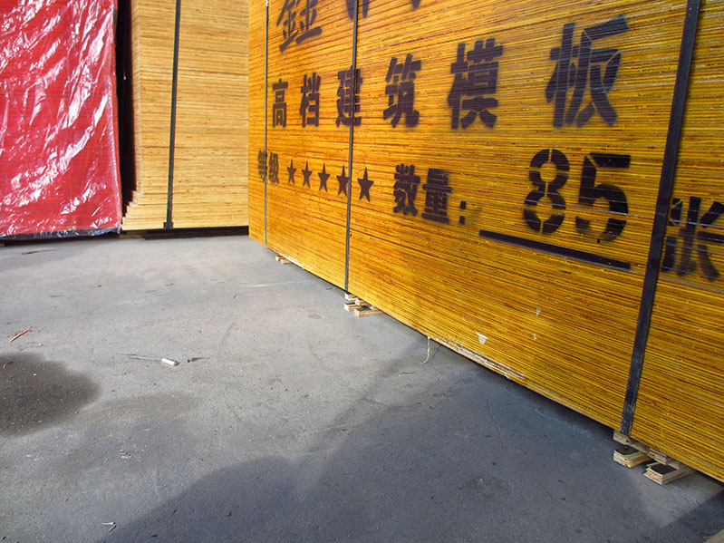 為什么大型工地普遍使用建筑紅板？